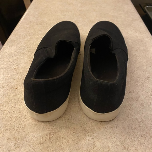 Gap Slip-On Sneakers - Picture 3 of 7